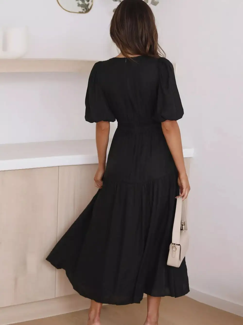 Everyday V-neck Puff Sleeve Midi Dress