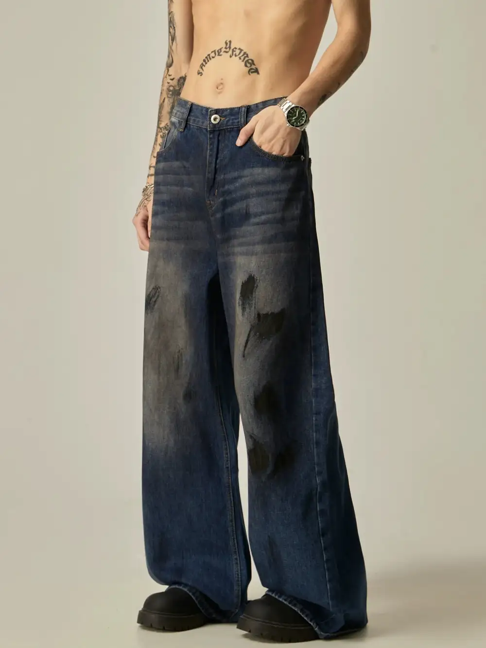 Wide-Leg Distressed Washed Jeans