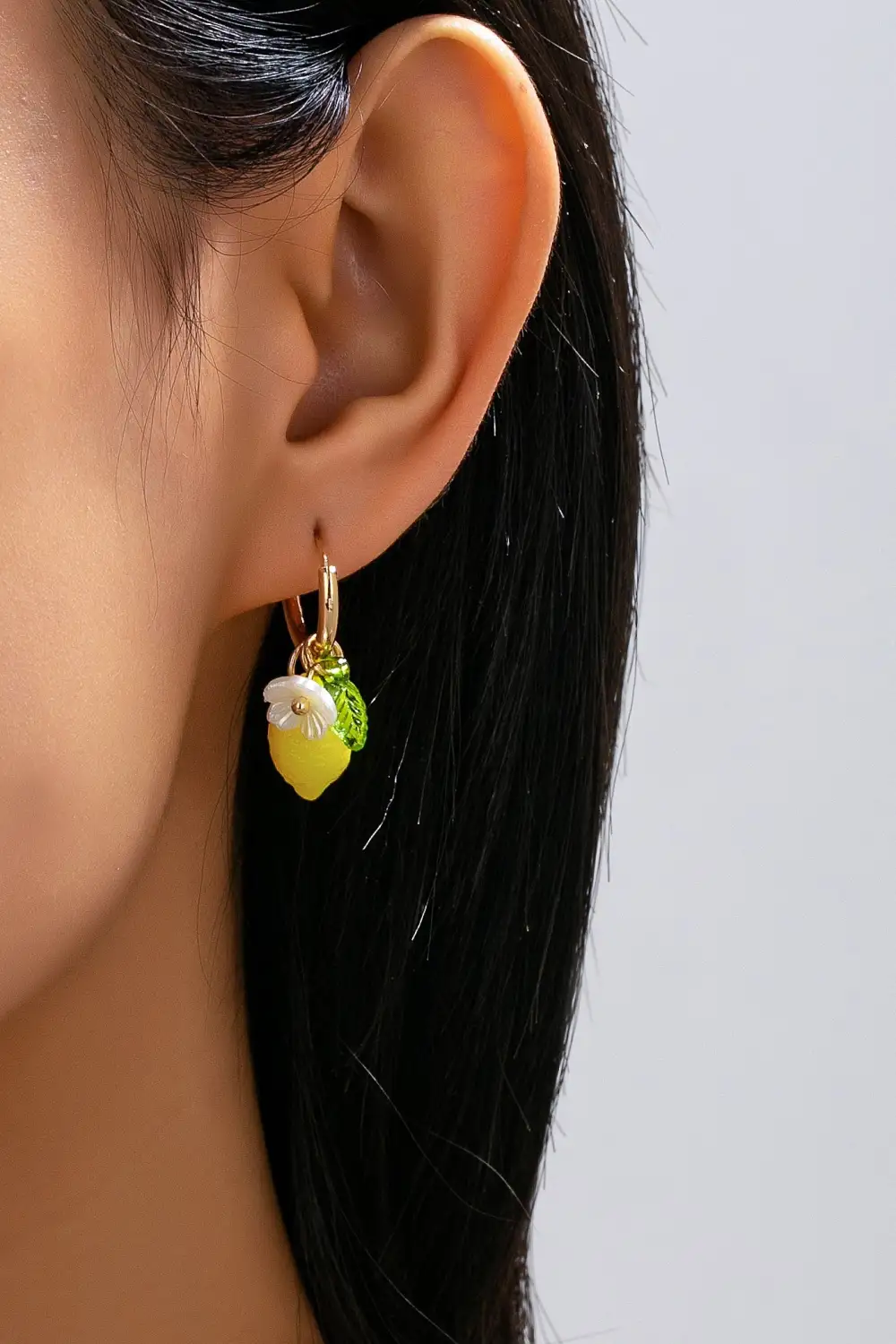 Lemon Leaf Daisy Charms Hoop