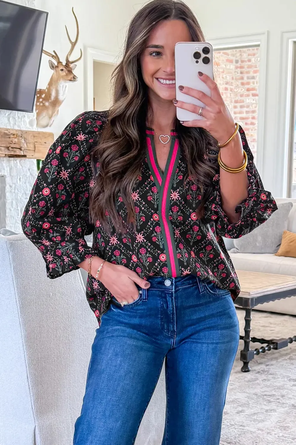Black Contrast V Neckline Bracelet Blouse