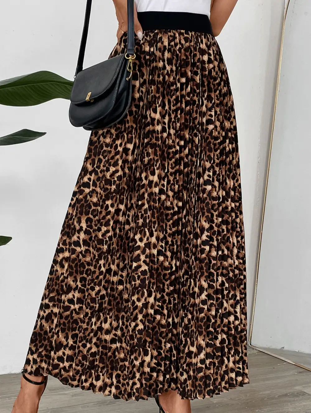 Pleated Leopard Print Midi Skirt