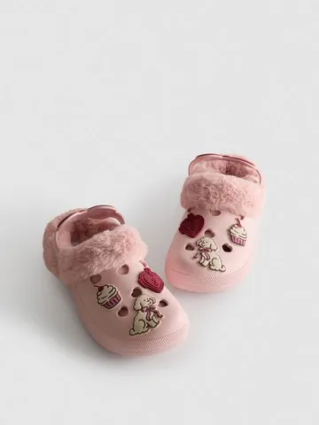 Charm Detail Clogs