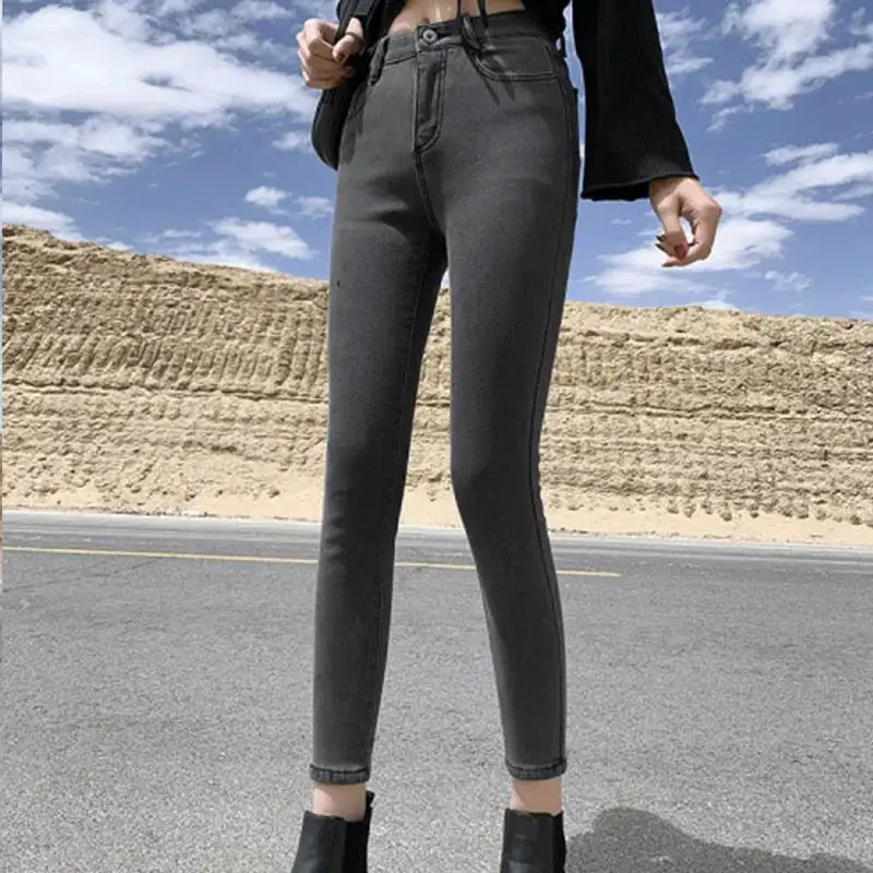 Easy Wear Refined Everyday Jeans