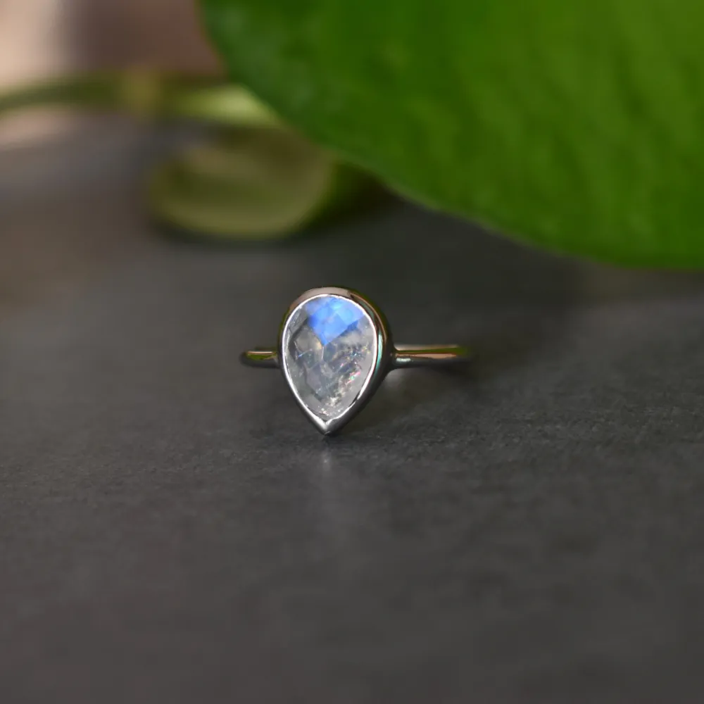 Moon Drop Moonstone Ring