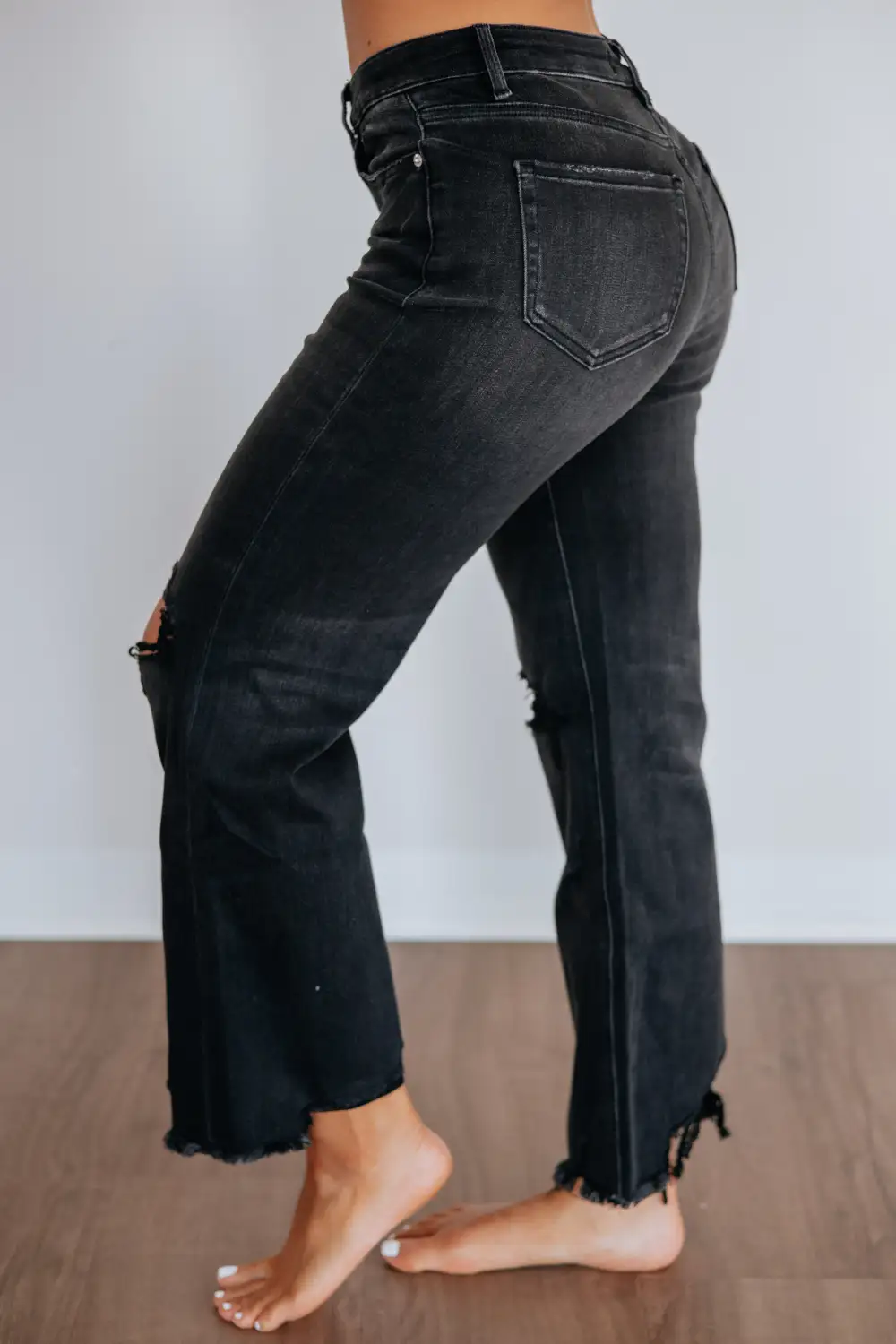 Women's High Rise Straight Leg Frayed Hem Jeans