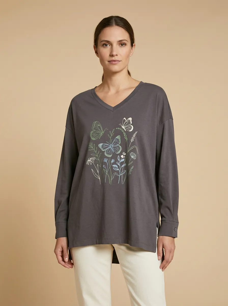 Women's Butterfly Graphic V-Neck Long-Sleeve Top