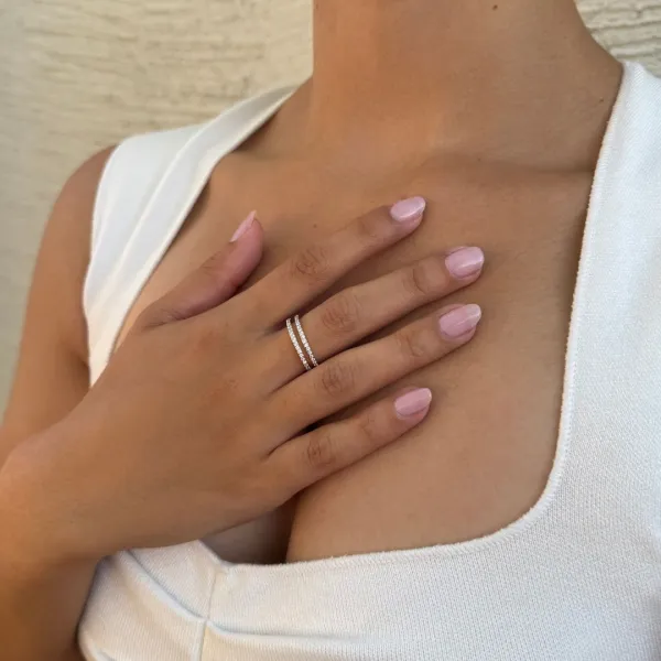 Polished Crystal Band Fashion Ring