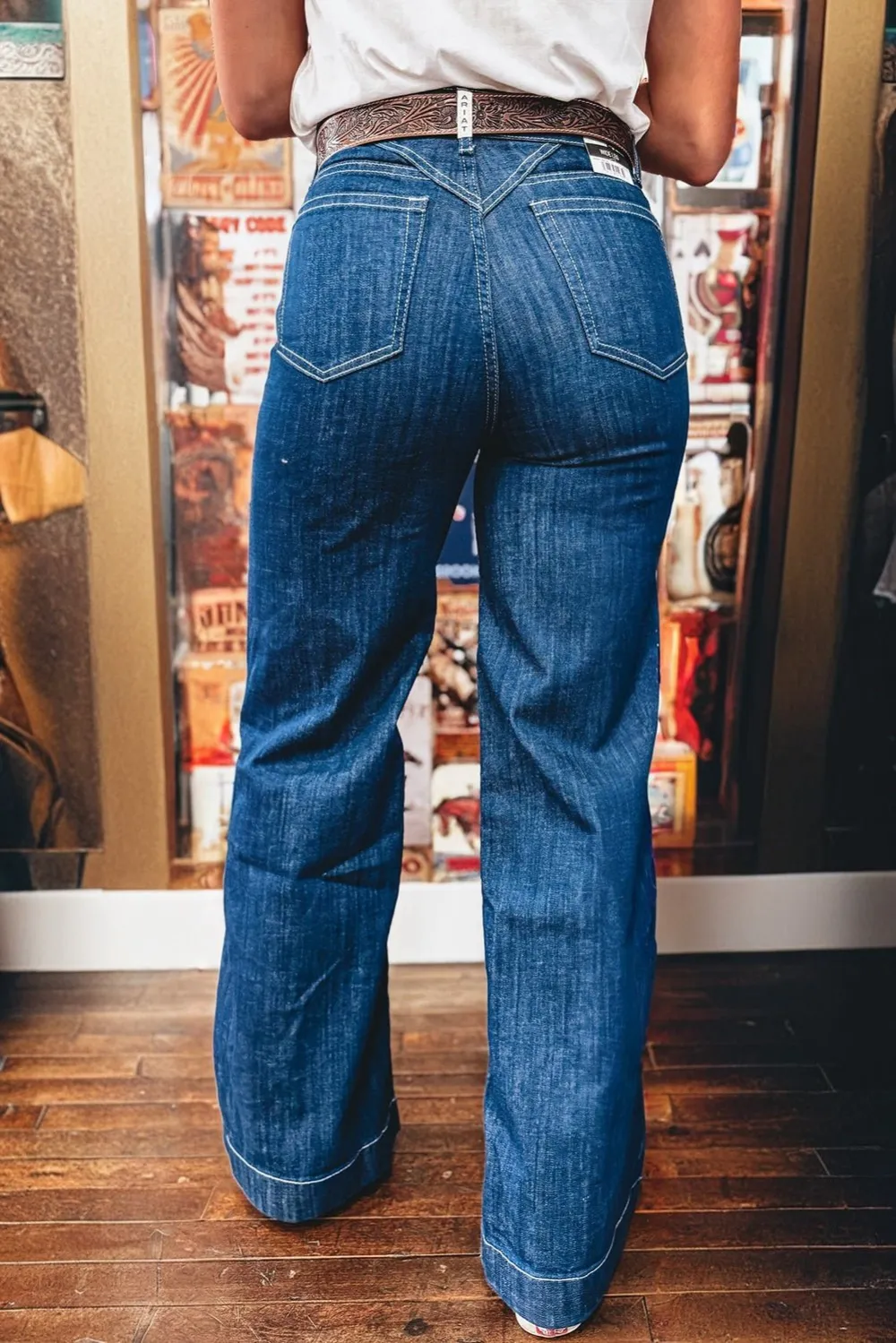 Cuffed Hem Pocketed Casual Jeans