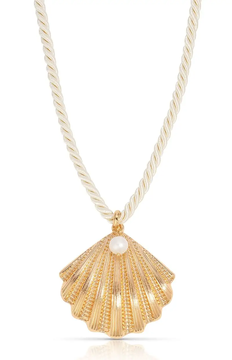 Ettika Scallop Shell Pendant Necklace