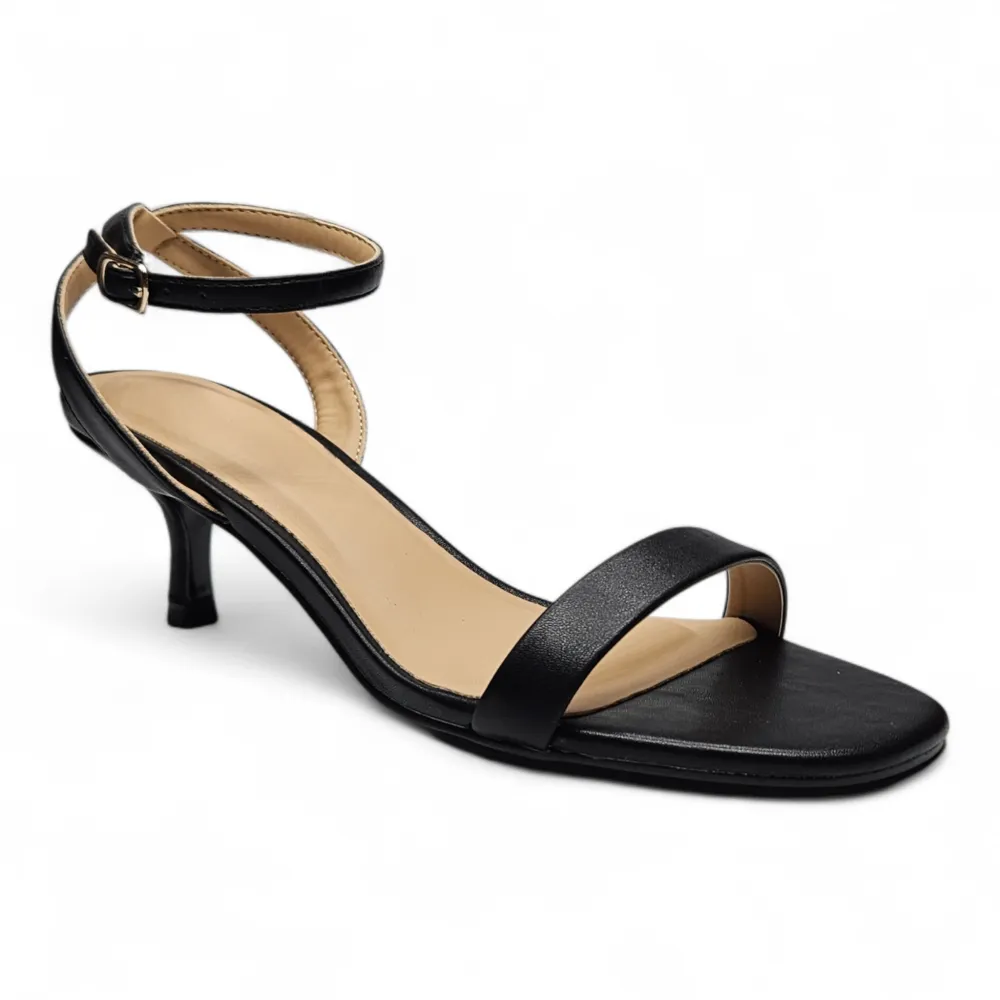 Del Mar Minimal Ankle Strap Kitten Heel
