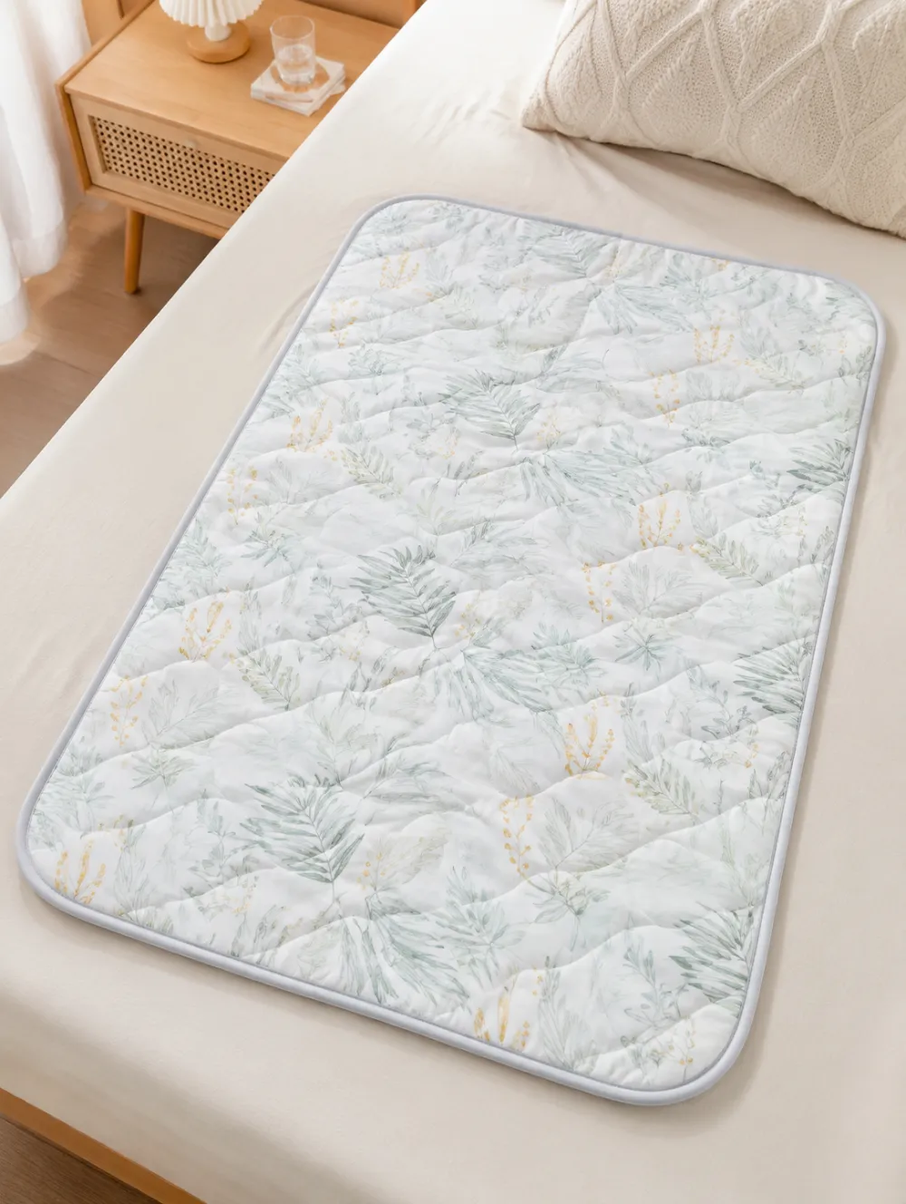 Botanical Leaf Print Cooling Mat