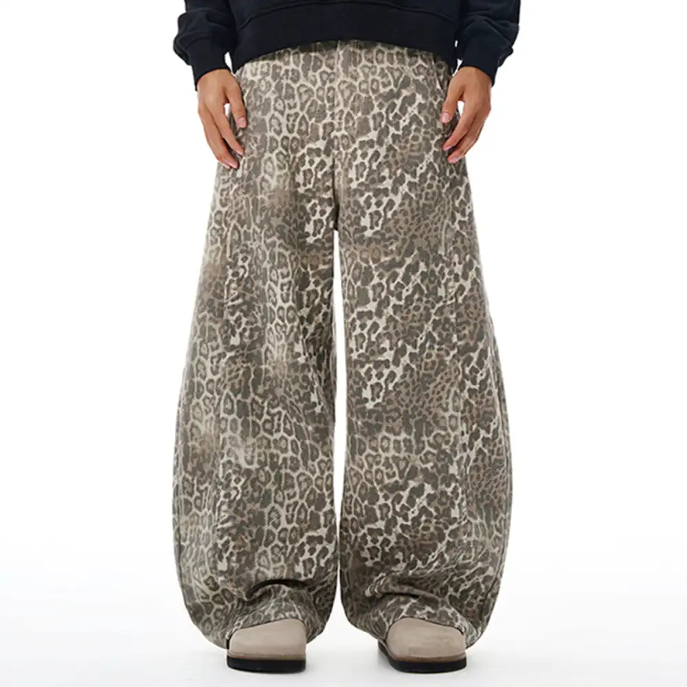 Streamlined Wide Leg High Waist Denim Jeans