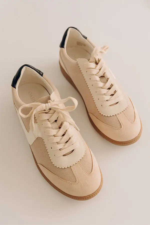Oatmeal Everyday Classic Sneakers