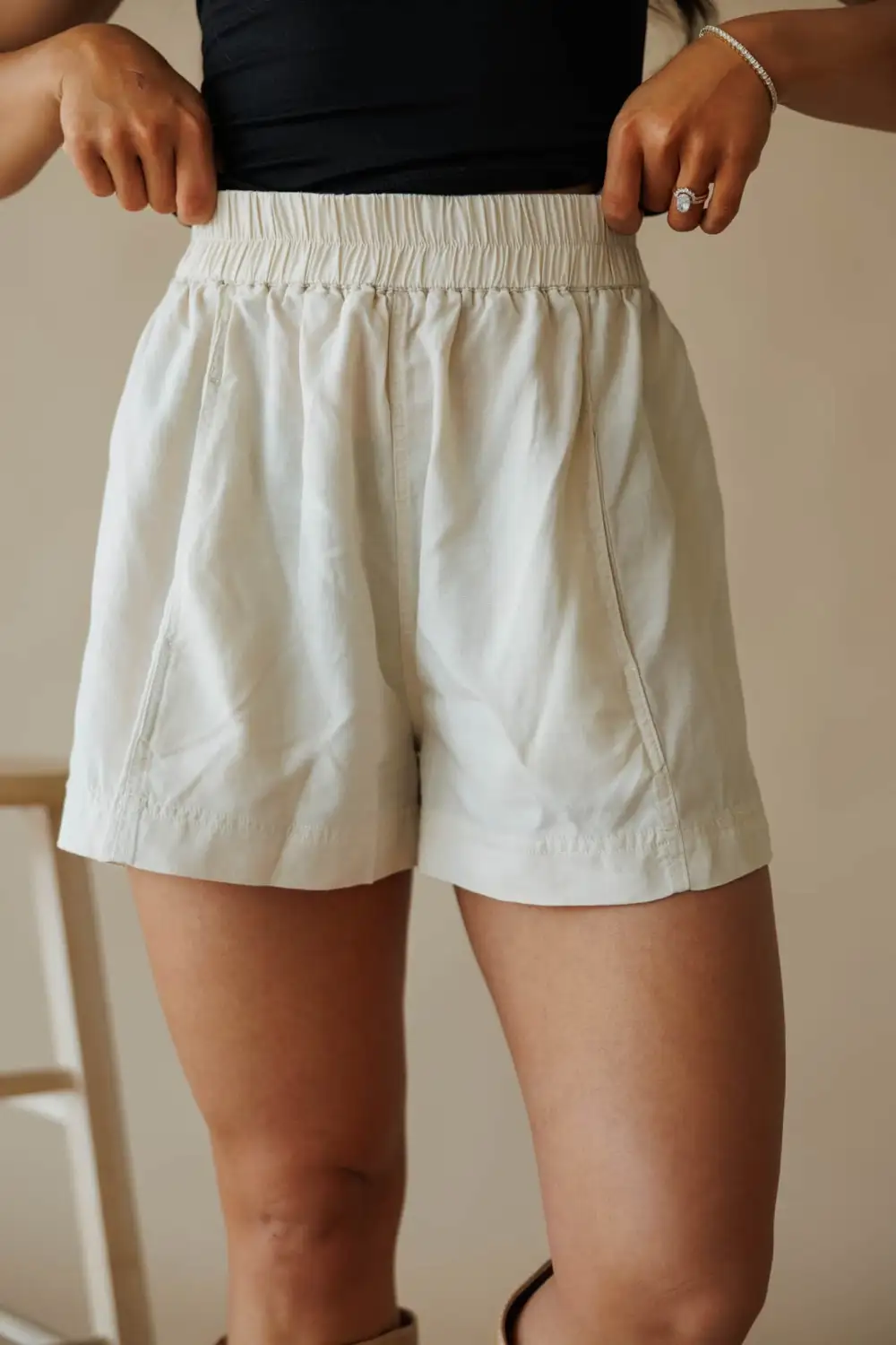Linen Blend Elastic Waist Pocket Casual Shorts