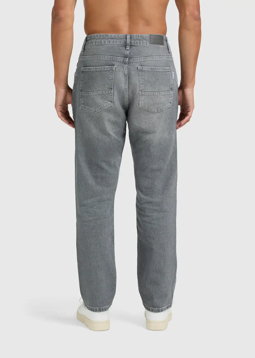 Straight Jeans