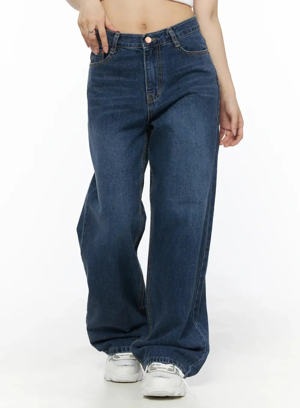 Loose-Fit Pocketed Low-Rise Baggy Jeans