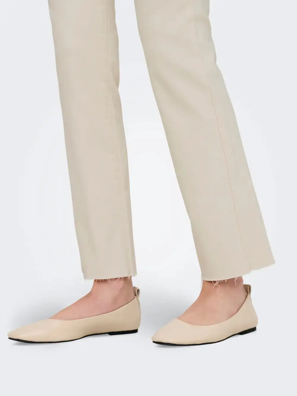 Modern Contemporary Everyday Classic Jeans