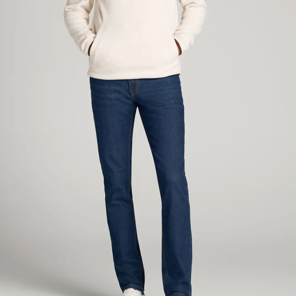 Men's Classic Tapered Fleece Jeans
