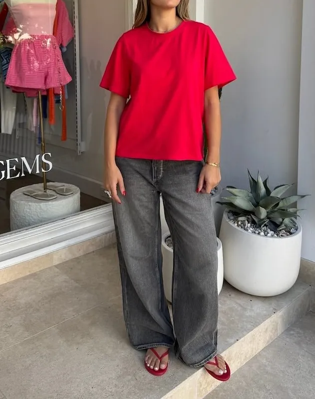 Red Boyfriend Tee