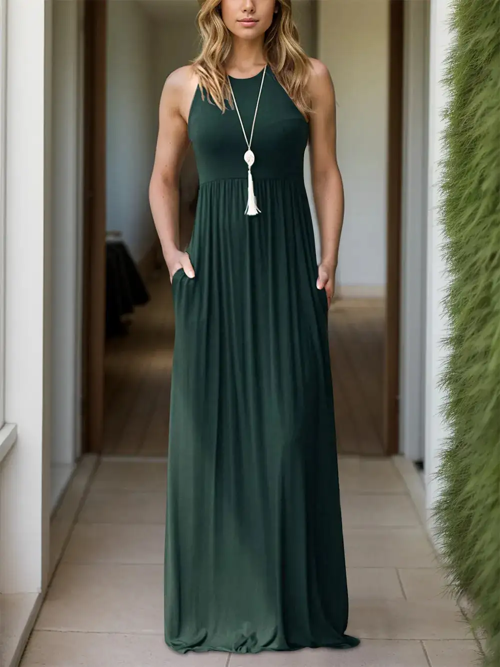 Pocket Detail Round Neck Dress