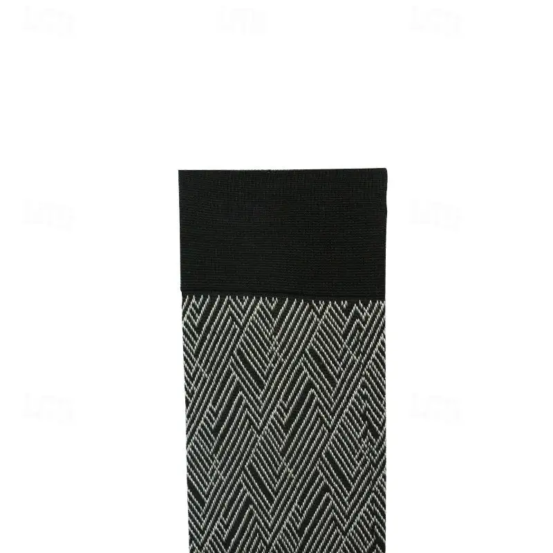 1 Pair Socks Black Color Plaid
