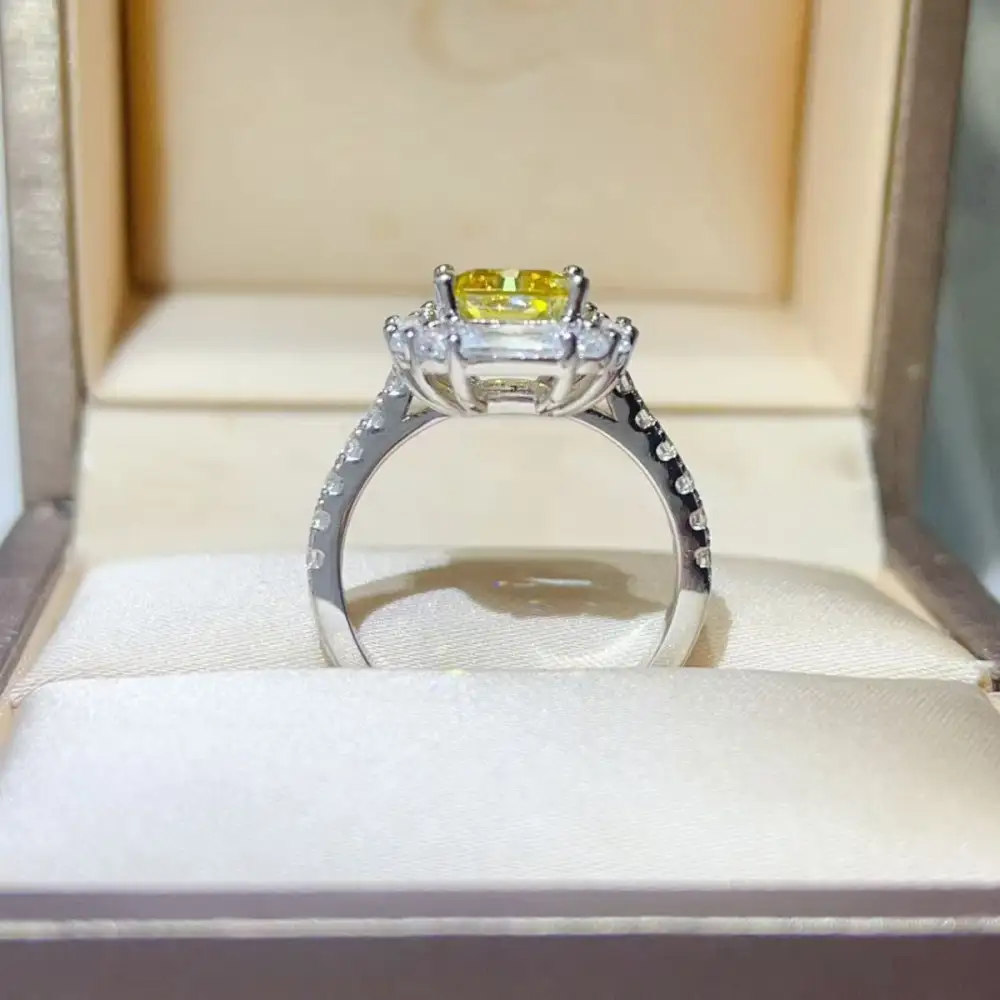 Simple Moissanite Ring