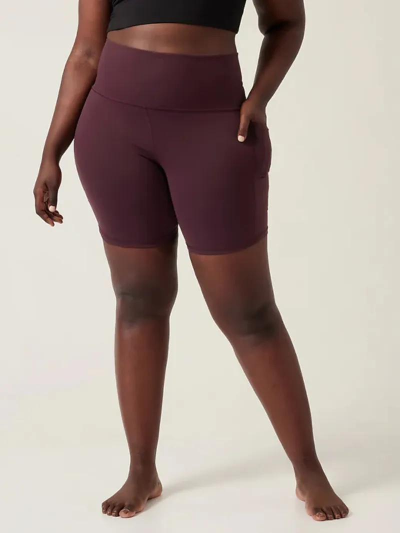 Burgundy Pocketed Athletic Shorts For Functional Casual Style
