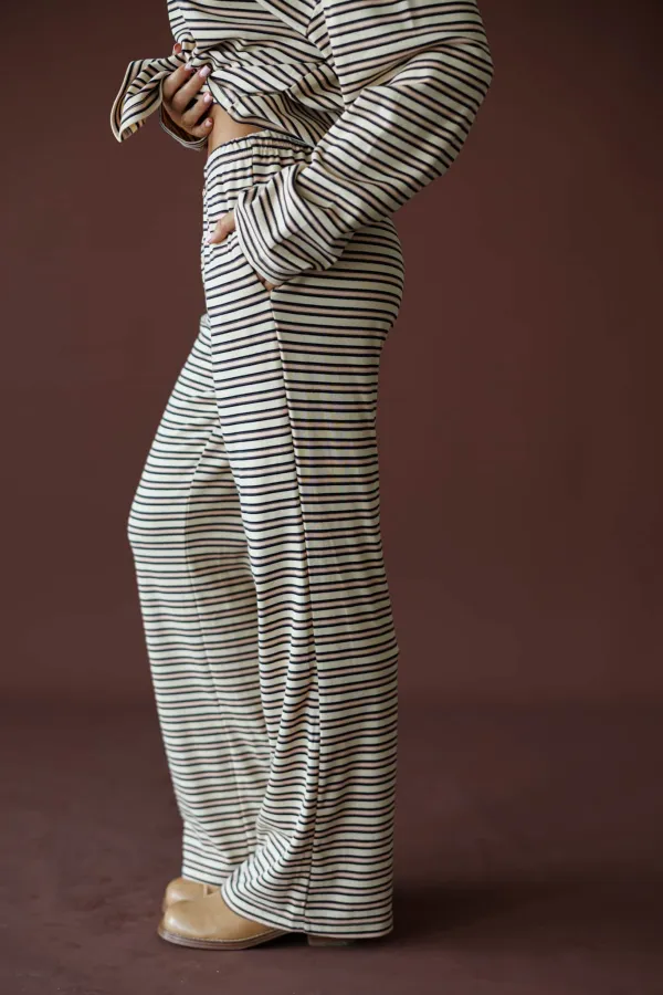 Everyday Relaxed Modern Pants