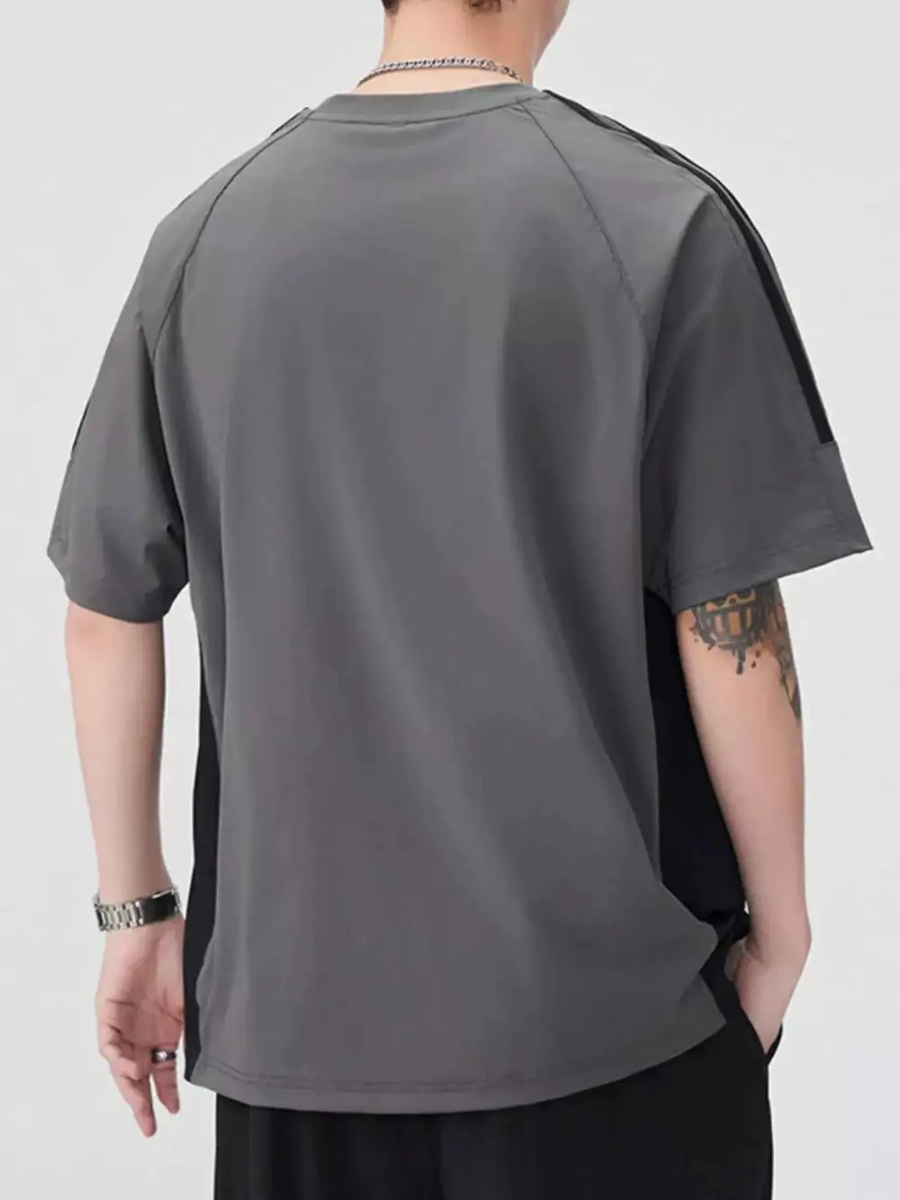 Simple Round Neck Short Sleeve T-Shirt