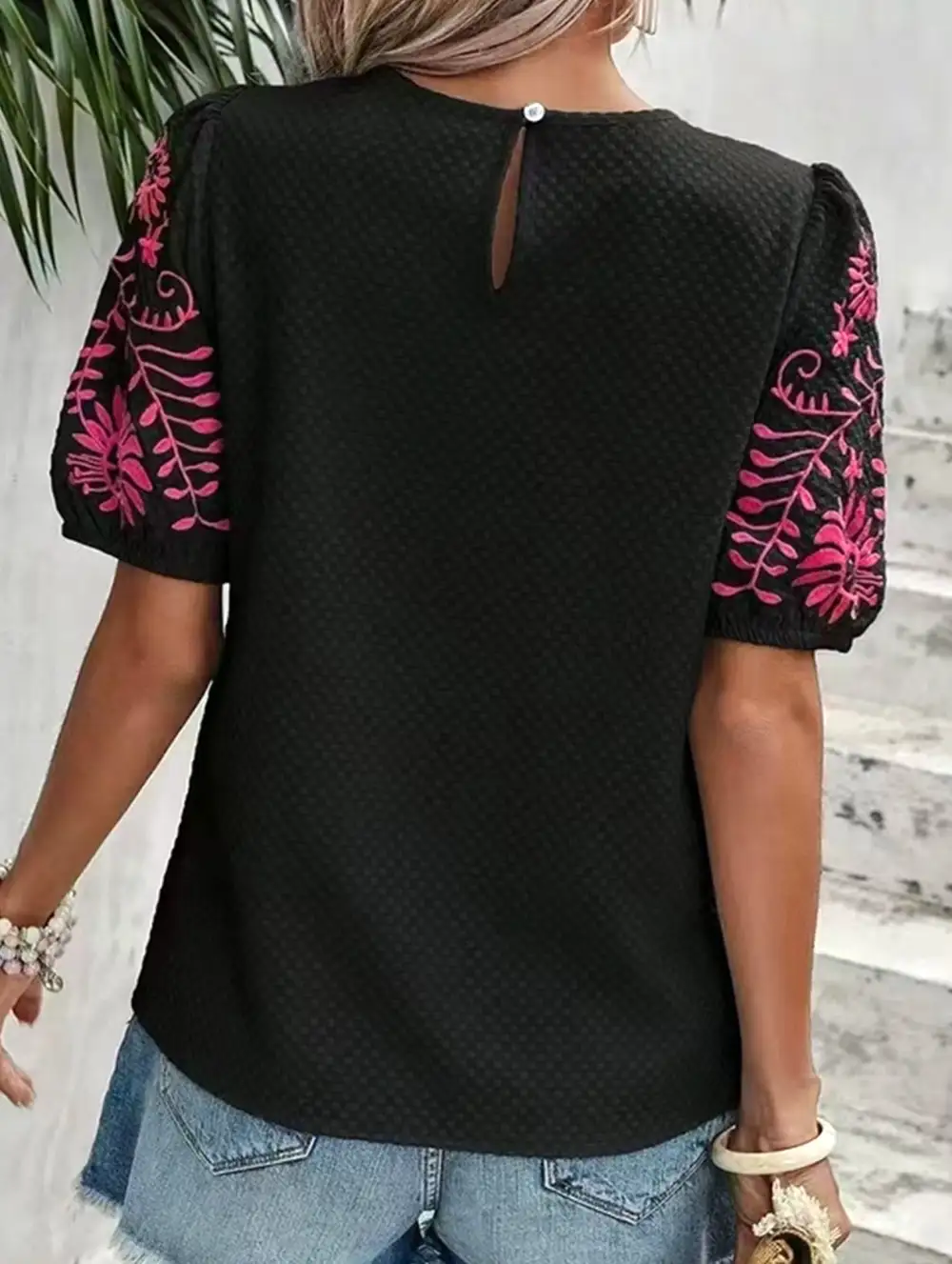 Embroidered Puff Sleeve Pullover Top Round Neck Relaxed Fit
