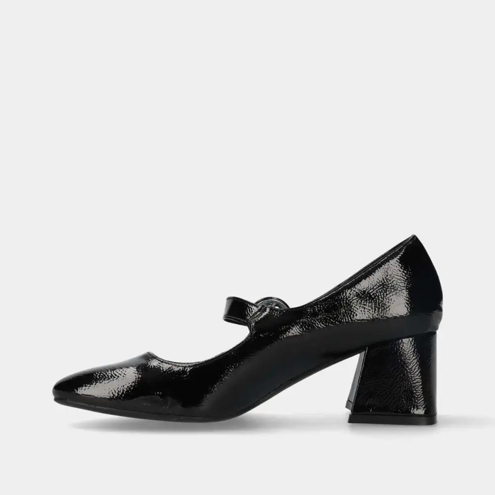 Patent Effect Buckle Strap Pumps