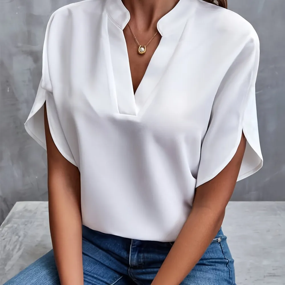 Relaxed Minimal Blouse