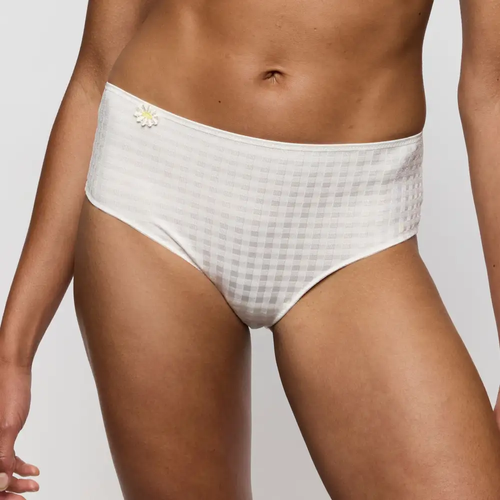 Women's Full Coverage Elastic Waistband Cotton Gusset Floral Embroidery Cotton Checkered Retro Detail Soft Fabric Stretch Fit Brief Panty