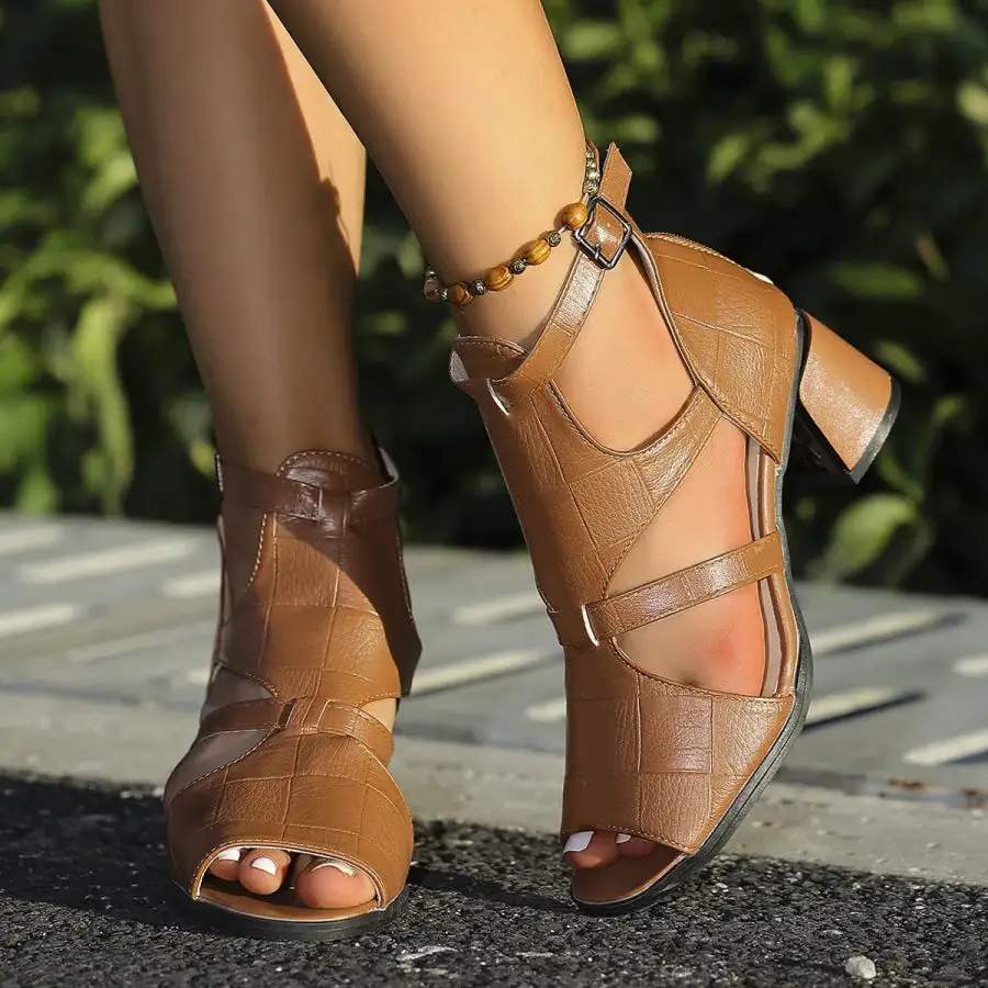 Refined Buckle Block Heels Sandals