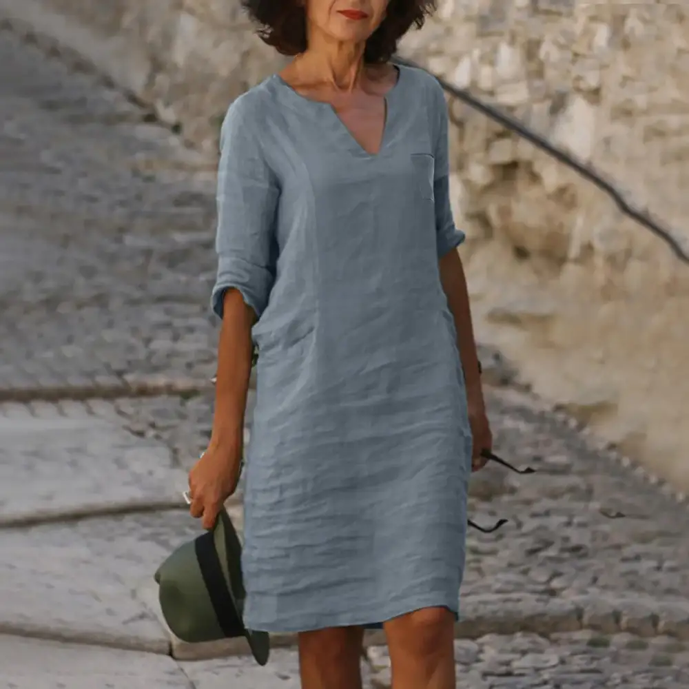 Women's V-Neck Three-Quarter-Sleeve Pocketed Dress