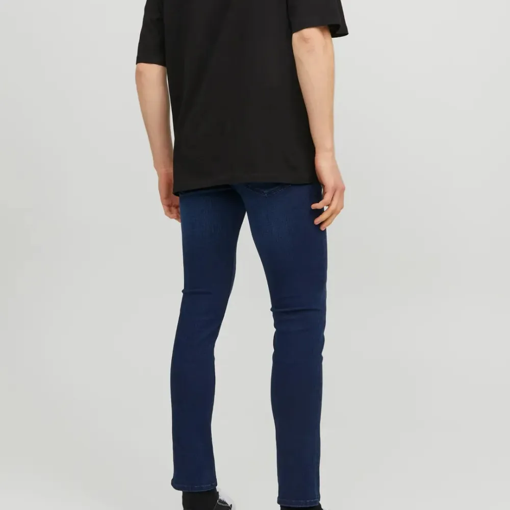 Stonewashed Slim Fit Slim Skinny Jeans