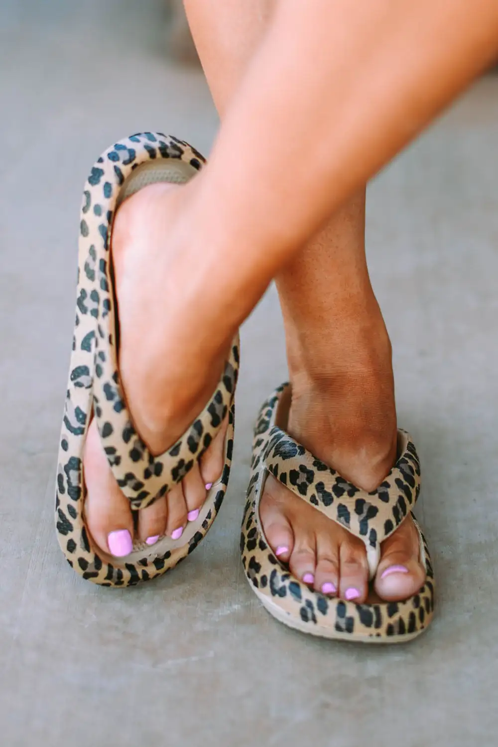 Leopard Print Thick Sole Flip Flop Sandals