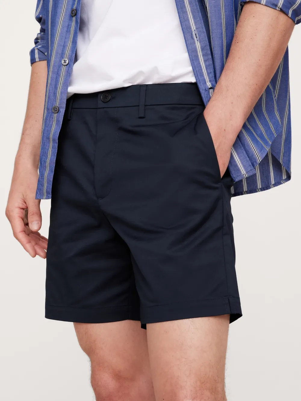 Men's Navy Blue Casual Mid-Rise Cotton Shorts