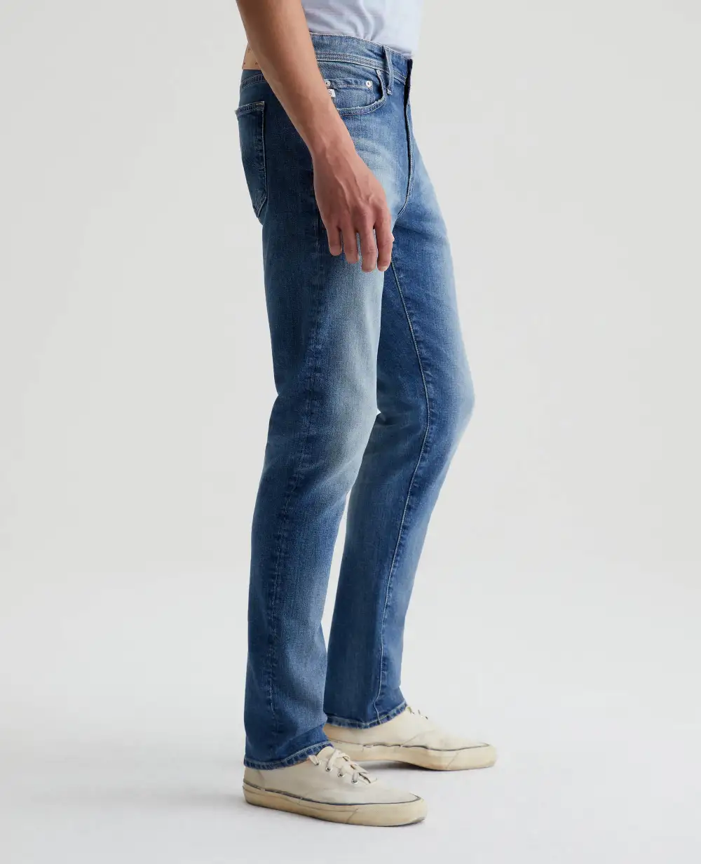 Men's Modern Slim Distressed Jeans