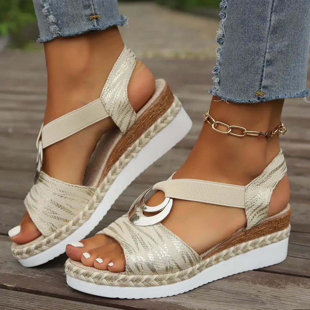Simple Peep-Toe Heeled Sandals