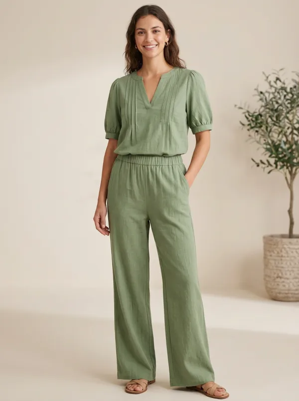 Short-Sleeve Pleated Women's V-Neck Blouse