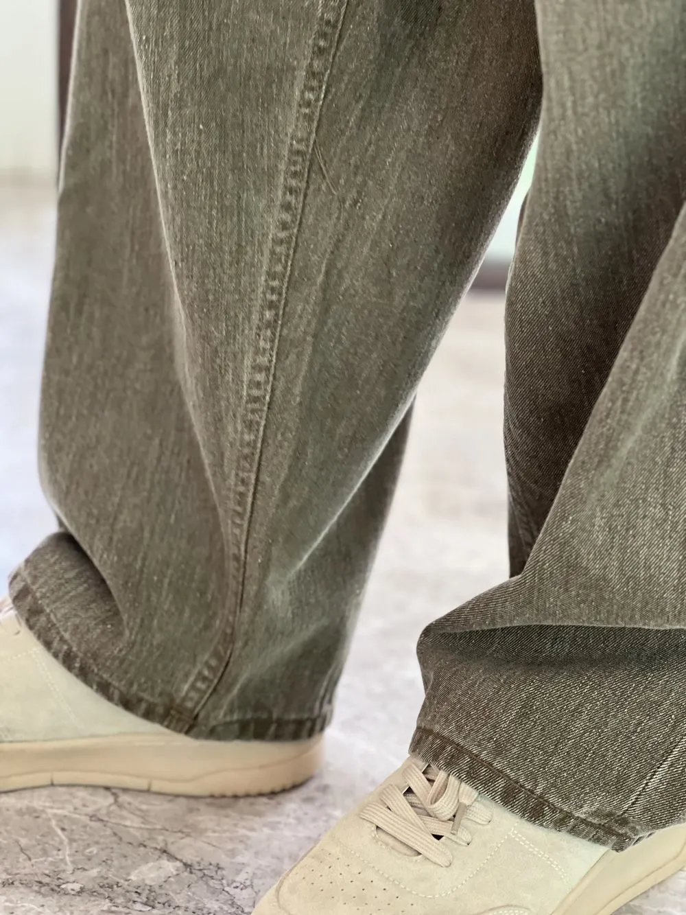 Relaxed-Fit Tapered Barrel Jeans