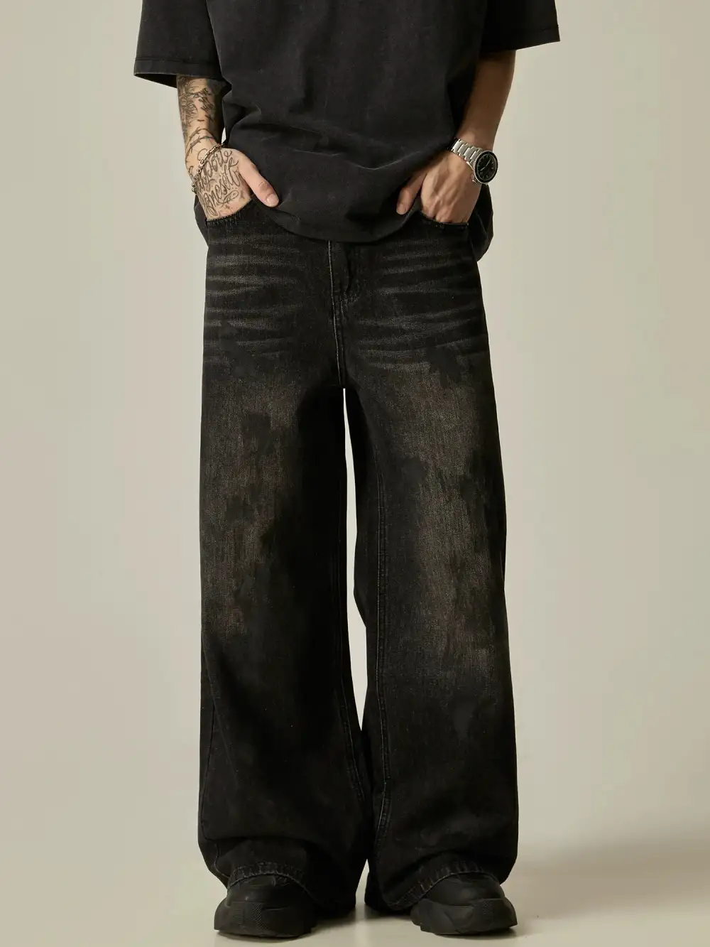 Wide-Leg Distressed Washed Jeans