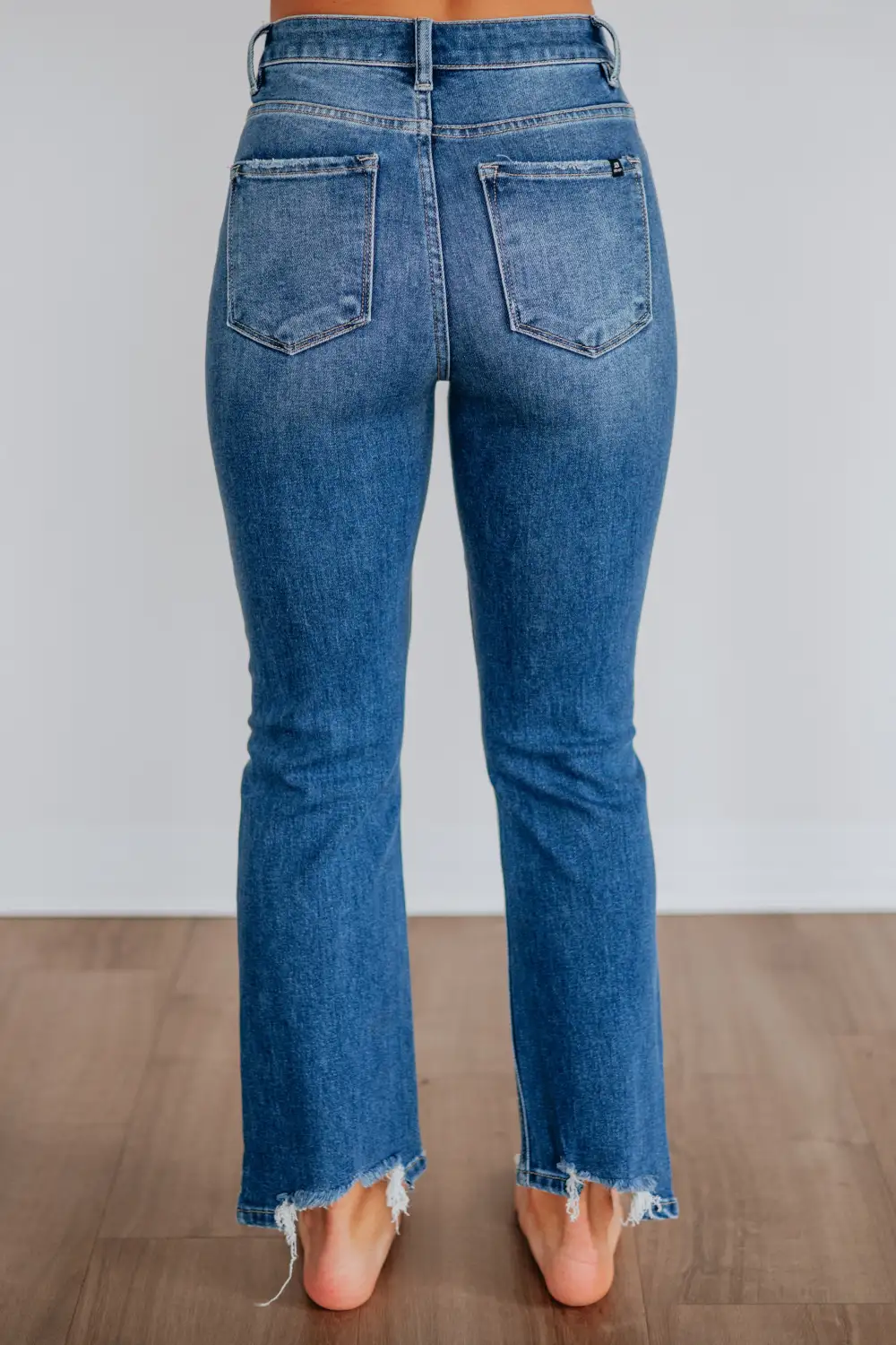 Women's High Rise Straight Leg Cropped Jeans