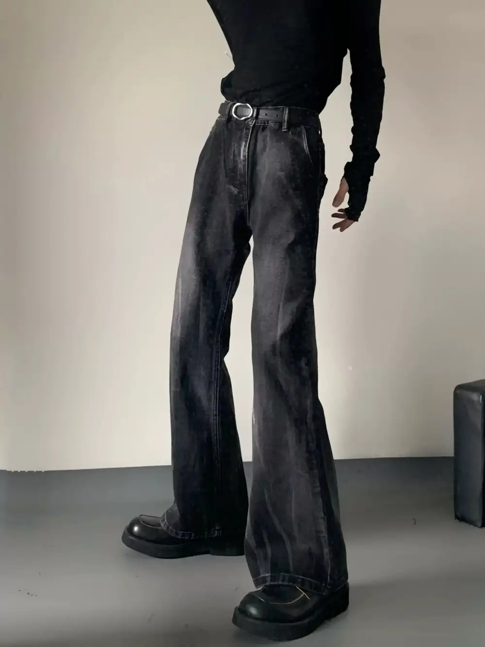 Obsidian Fade Flare Jeans
