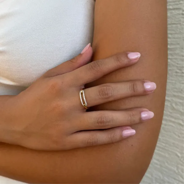Classic Crystal Fashion Ring