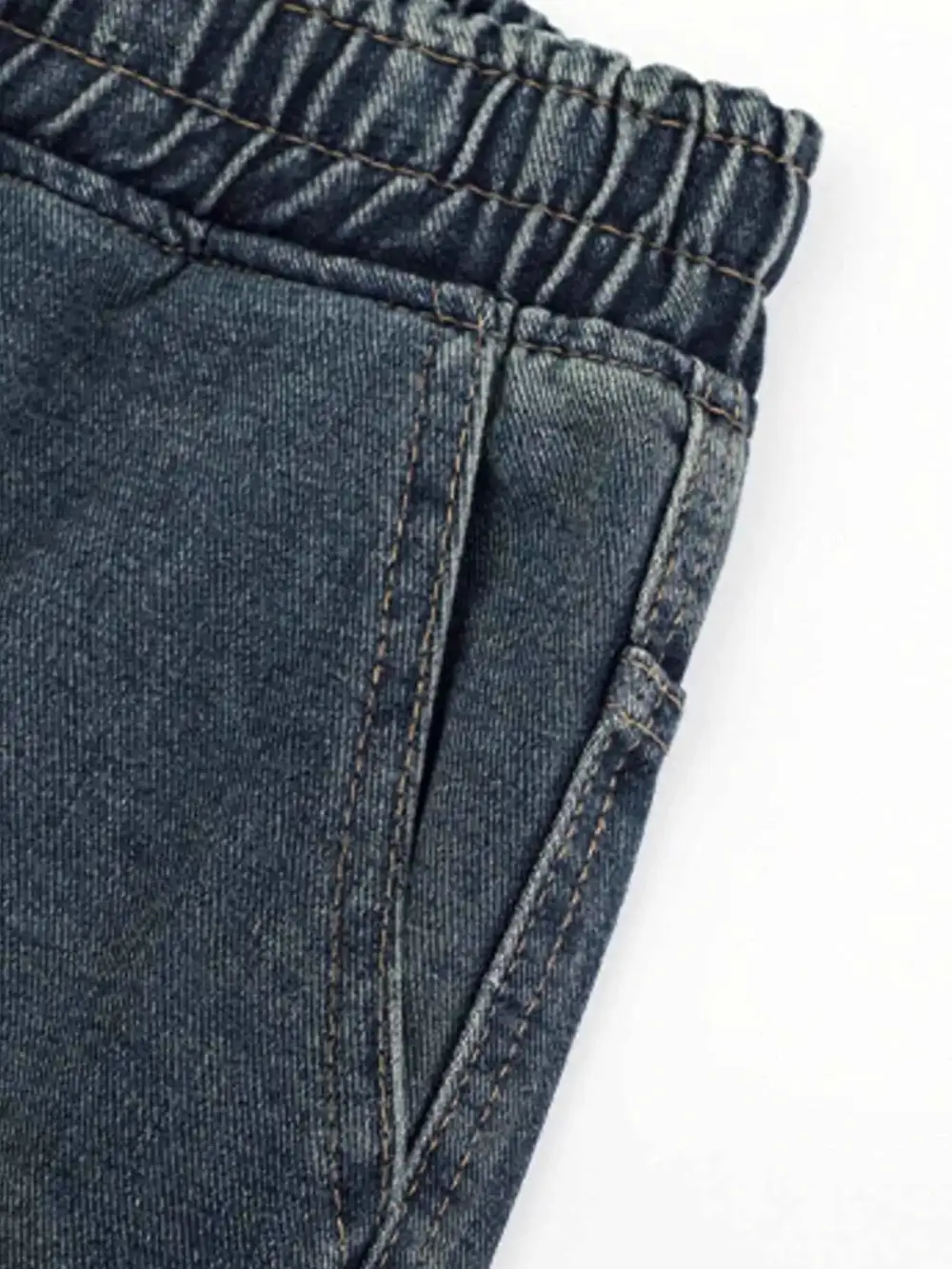 Wide-Leg Cargo Jeans