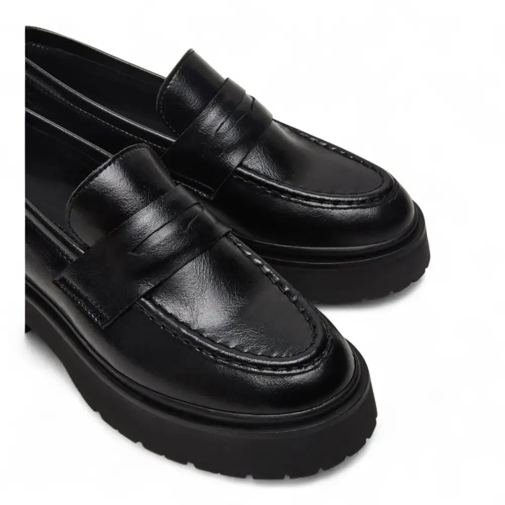 Langsten Sleek Platform Lug Loafer