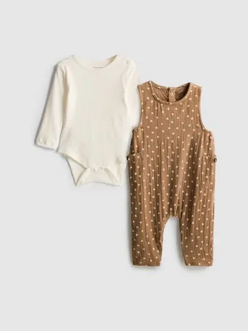 0-18mths | Long Sleeve Bodysuit and Dungarees Newborn Set