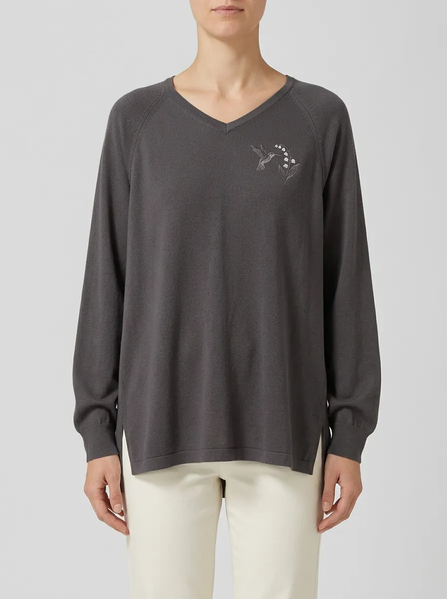 Women's Hummingbird V-Neck Embroidered Pullover